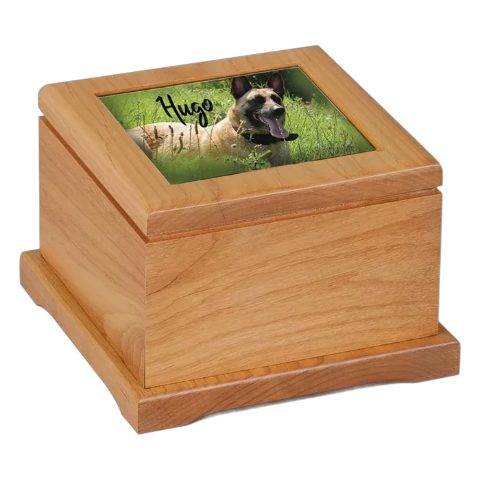 Red Alder Pet Urn-Tile Size 4 1/4"